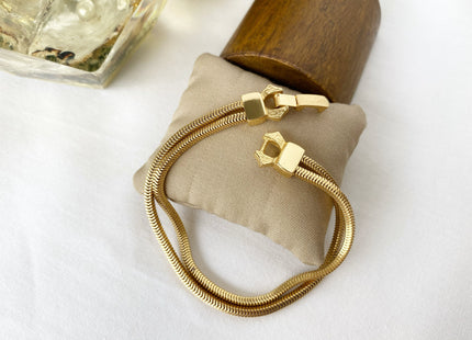 Antelope bracelet