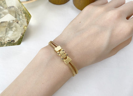 Antelope bracelet