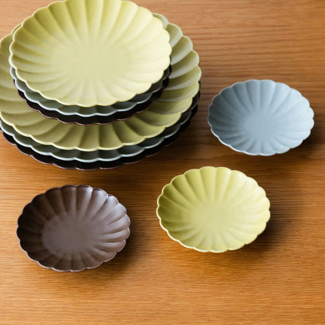 chrysanthemum plate