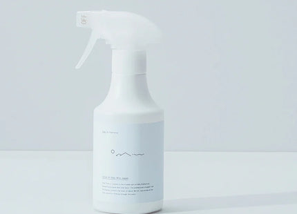 Deodorant spray (distilled water from Hinoki and Kuromoji)