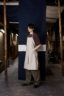 MAKU. Work apron using traditional Japanese techniques