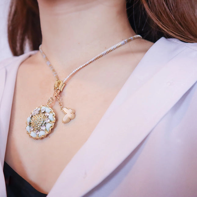 Grand Prix Zipper Blossom Necklace