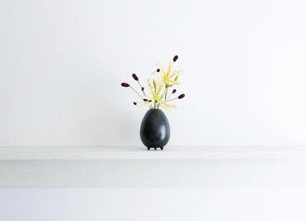 tamago saisai×.sue single flower vase